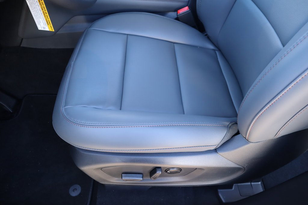 New 2026 Ford Explorer Active w/ Active Comfort Package image 12