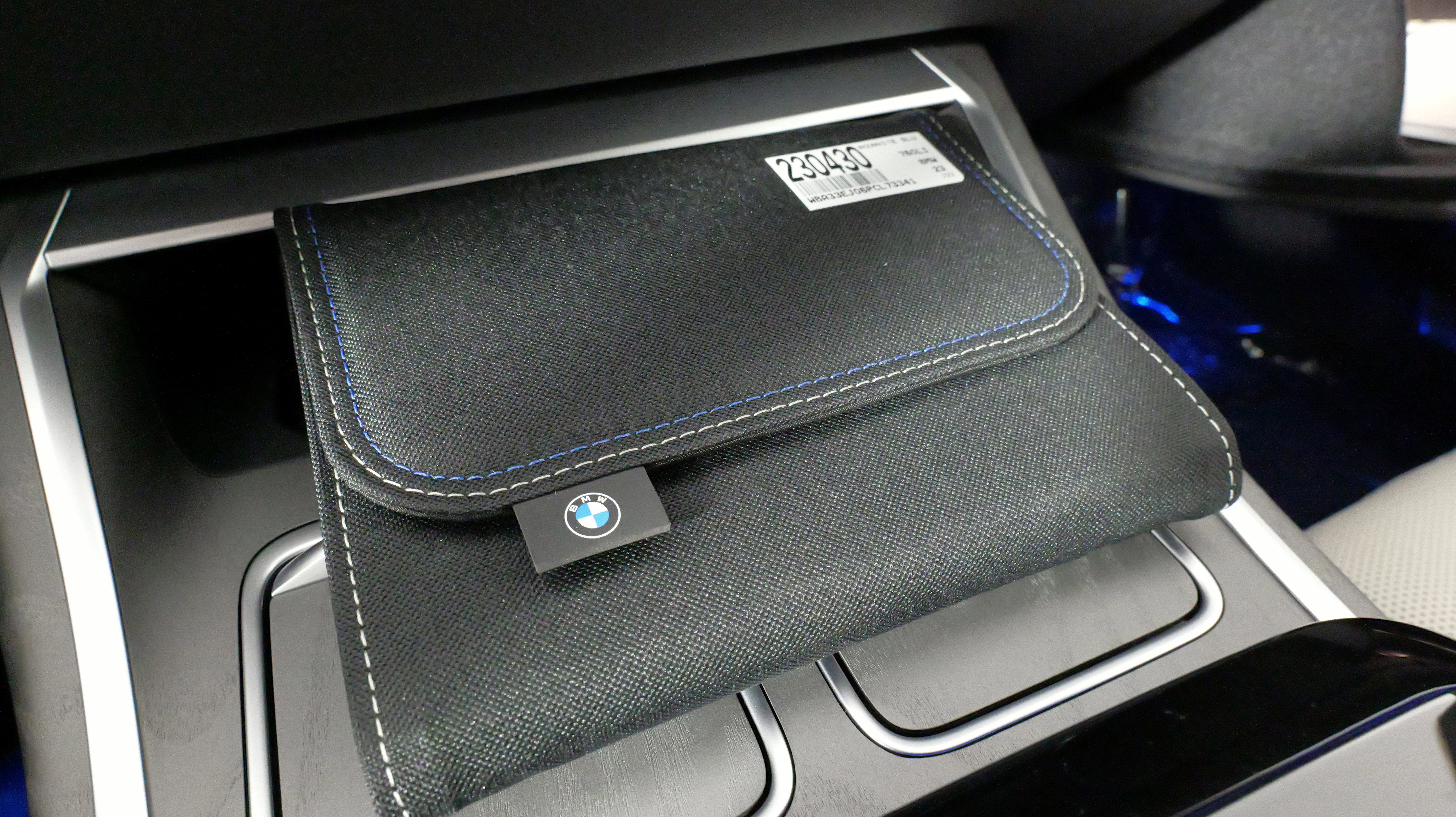 Used 2023 BMW 760i xDrive image 51