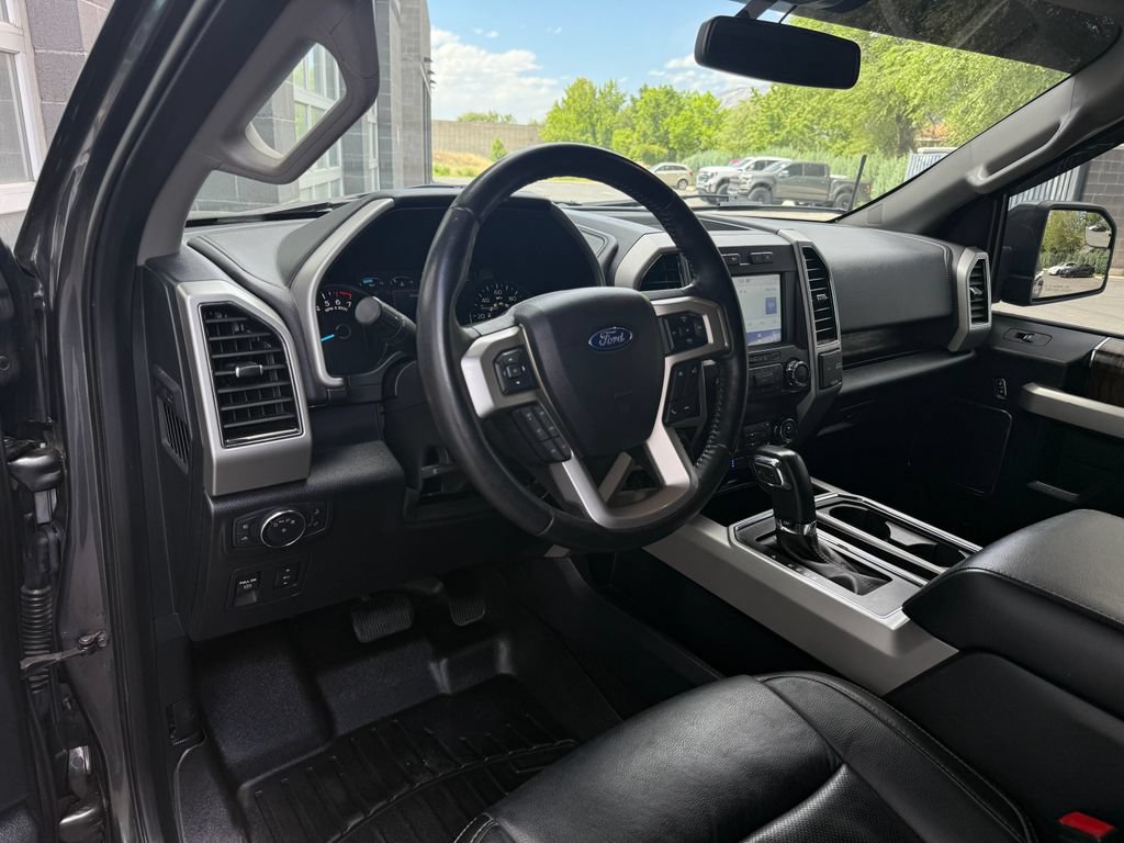 Used 2019 Ford F150 Lariat w/ FX4 Off-Road Package AWD/4WD image 24