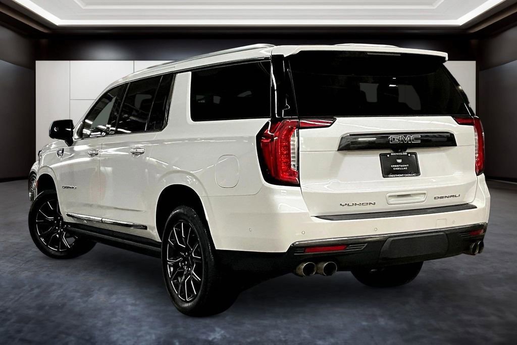 Used 2024 GMC Yukon XL Denali Ultimate AWD/4WD image 4