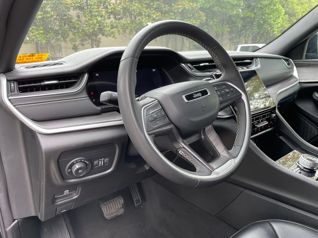 Used 2024 Jeep Grand Cherokee Limited AWD/4WD image 10