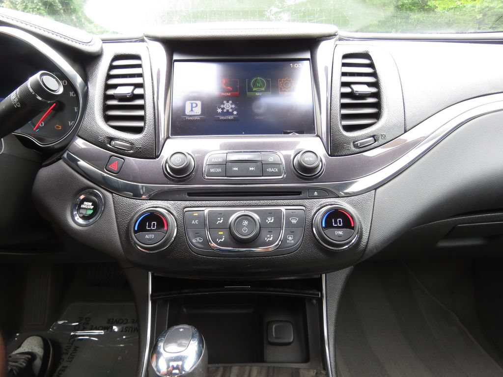 Used 2014 Chevrolet Impala LTZ FWD image 26