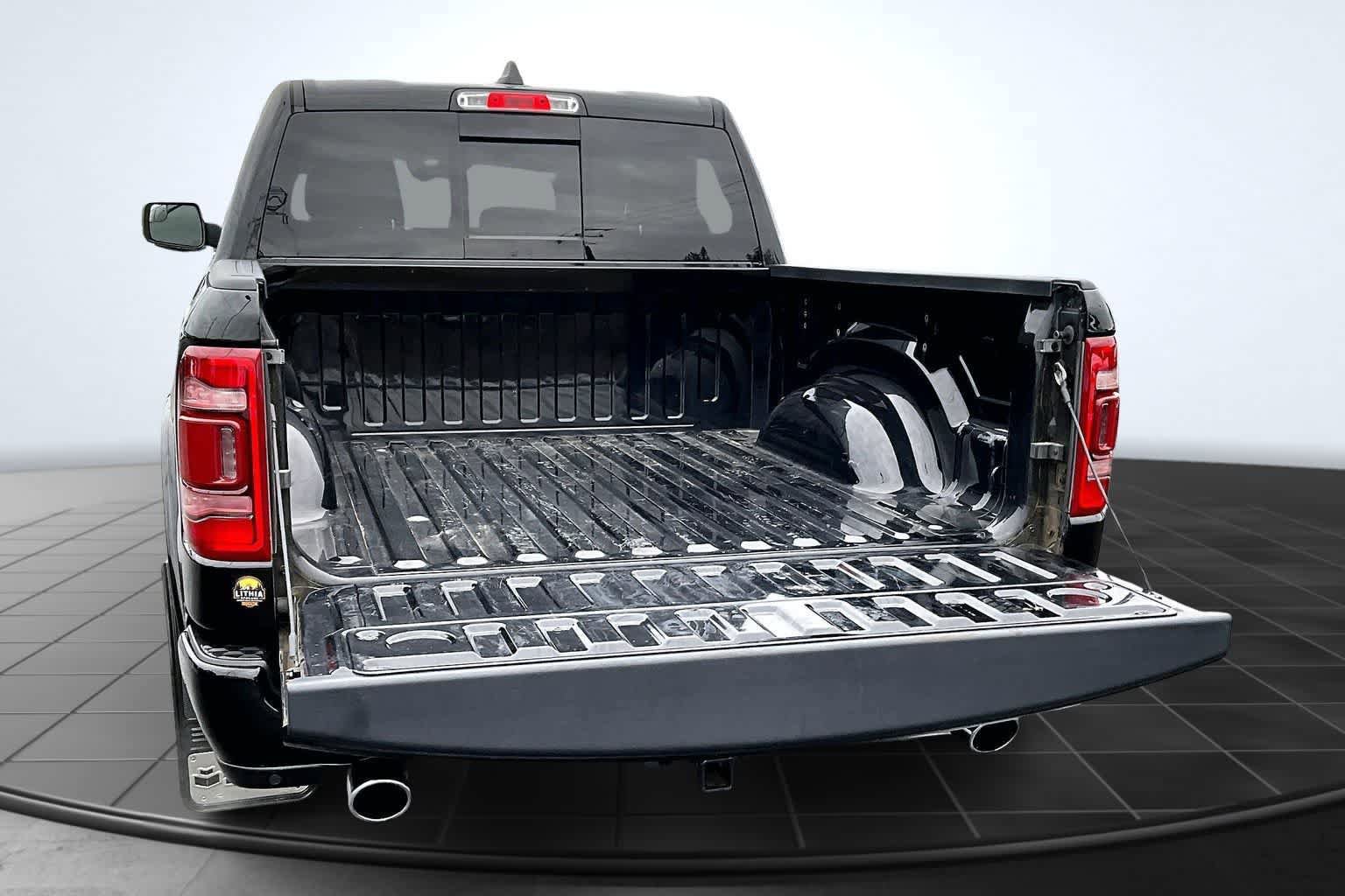 Used 2023 RAM 1500 Limited w/ Body-Colour Bumper Group image 19