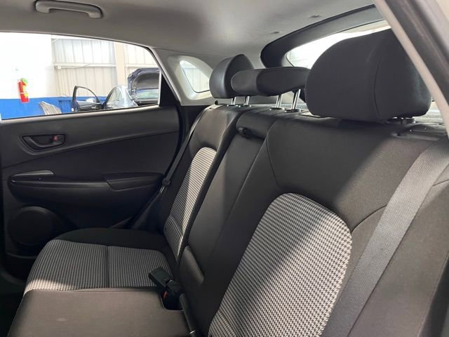 Used 2019 Hyundai Kona SE w/ Cargo Package FWD image 18