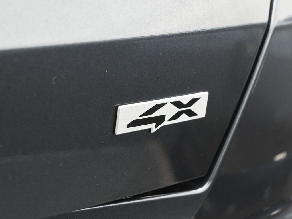 Used 2023 Kia Sorento SX AWD/4WD image 50