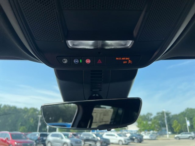 New 2026 Chevrolet Traverse LT w/ Driver Confidence Package image 34