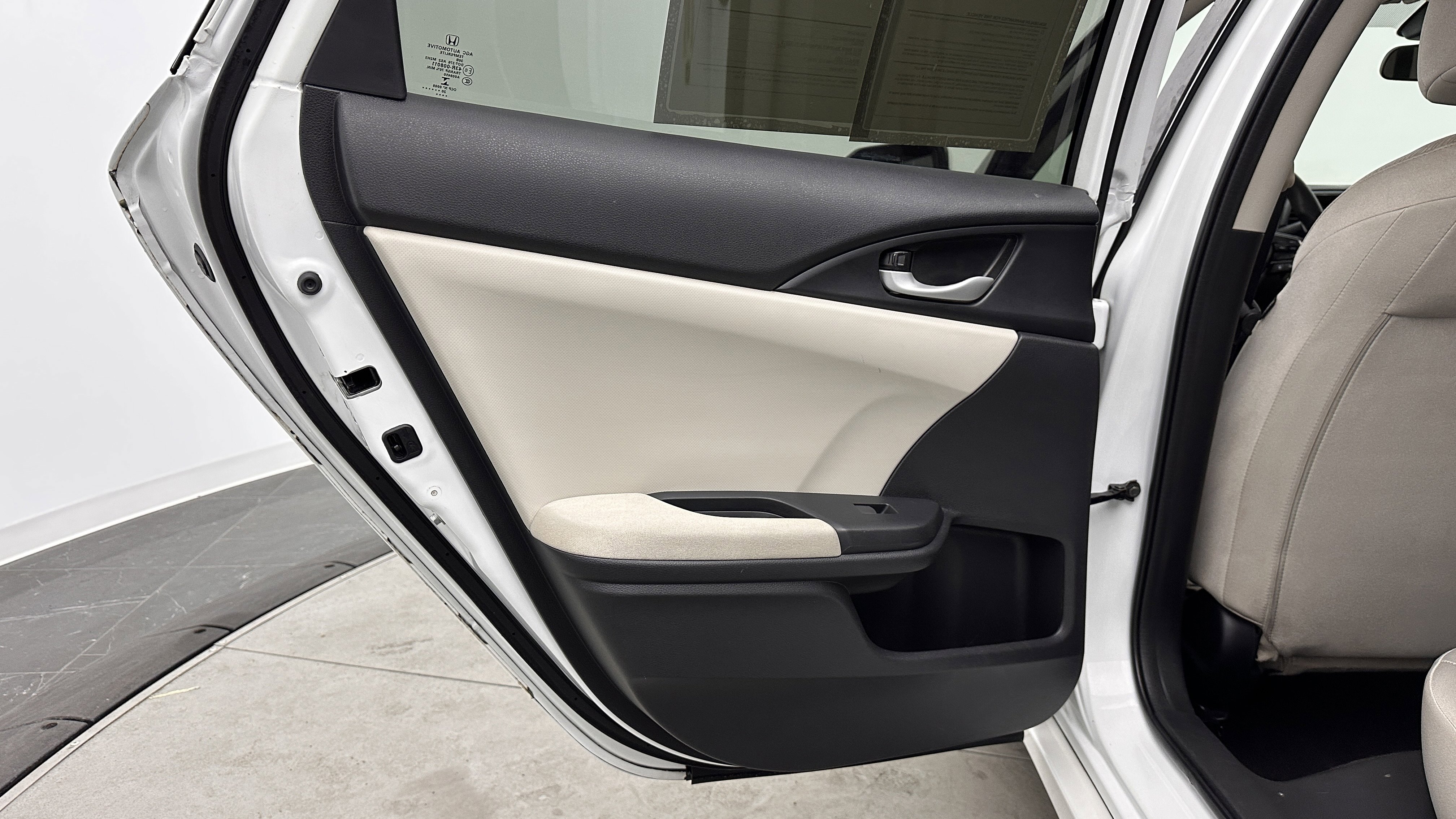 Used 2021 Honda Insight EX image 23