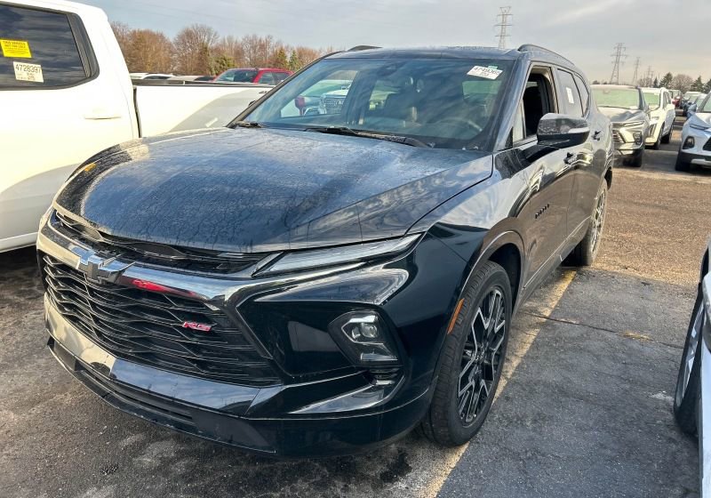 Used 2024 Chevrolet Blazer RS w/ Enhanced Convenience Package image 2