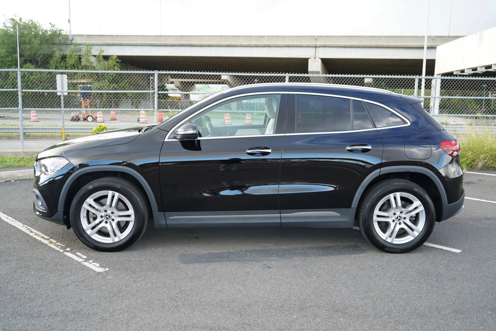 Used 2022 Mercedes-Benz GLA 250 4MATIC image 2