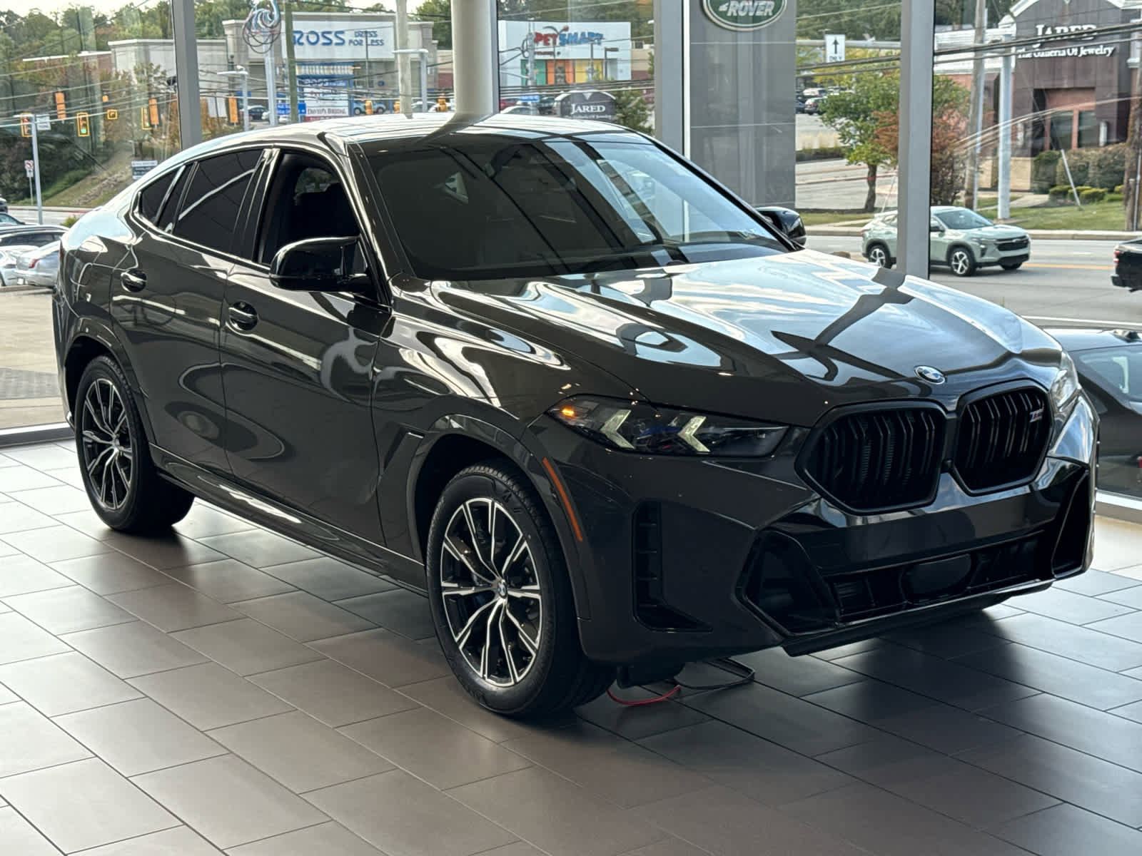 New 2026 BMW X6 M60i w/ Executive Package image 1