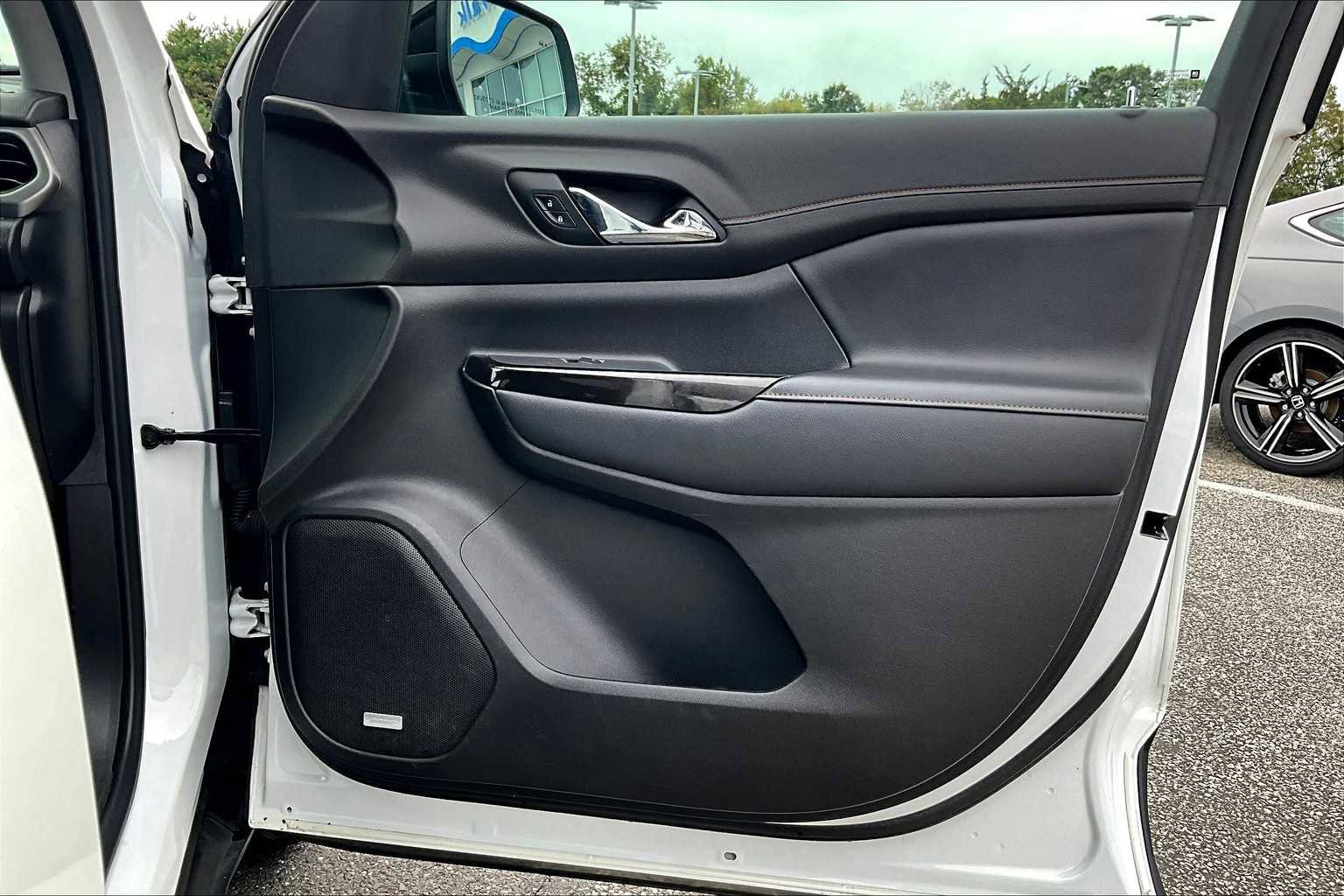 Certified 2022 GMC Acadia AT4 image 22