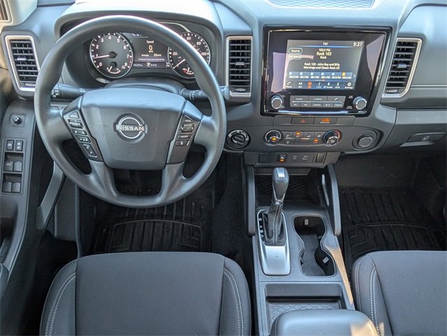 Used 2022 Nissan Frontier SV w/ Technology Package image 6
