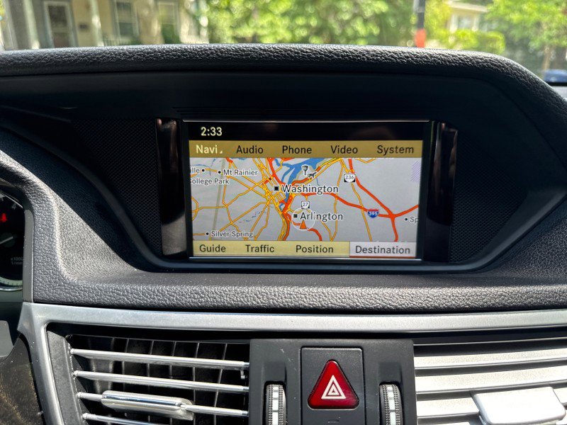 Used 2011 Mercedes-Benz E 350 4MATIC Sedan image 21