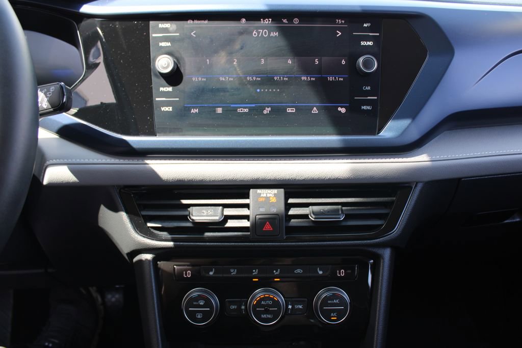 Certified 2024 Volkswagen Taos SE AWD/4WD image 15