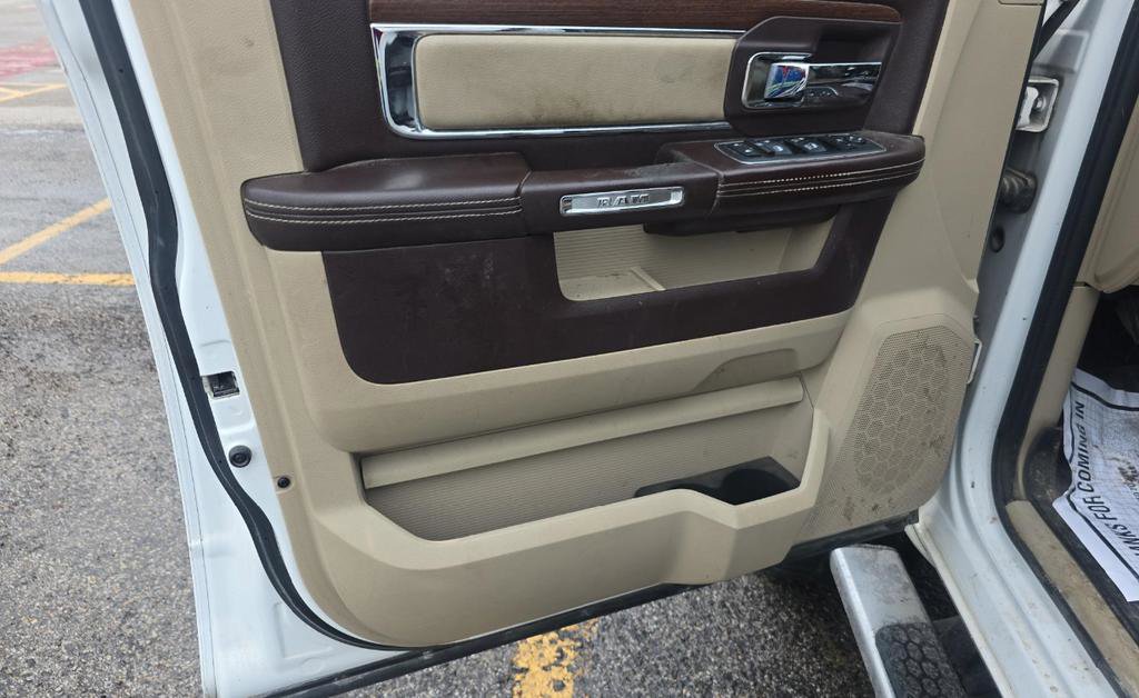 Used 2013 RAM 1500 Laramie w/ Convenience Group AWD/4WD image 10