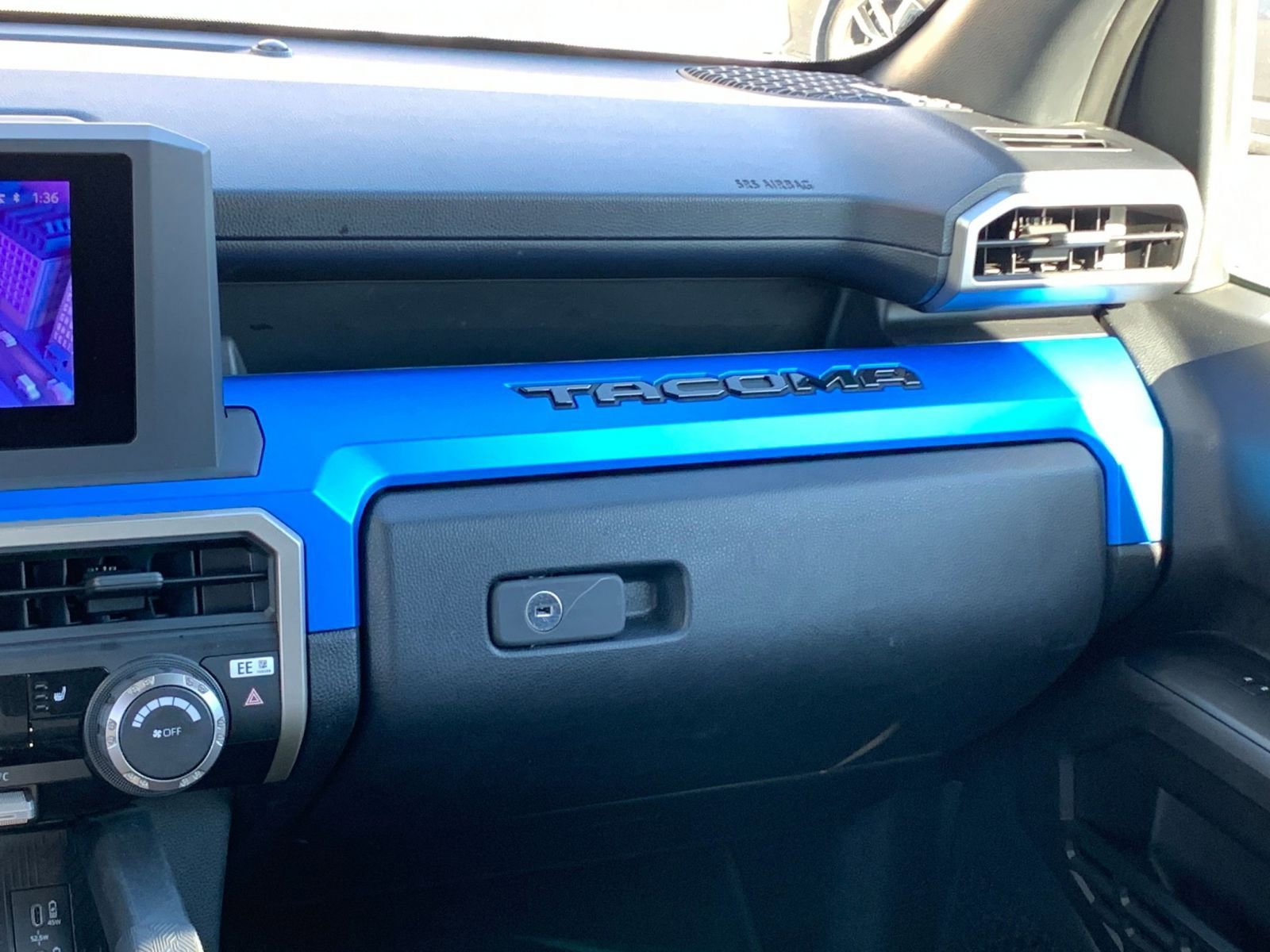 Used 2025 Toyota Tacoma TRD Off-Road image 34