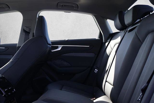 New 2026 Audi A6 Premium Plus AWD/4WD image 17