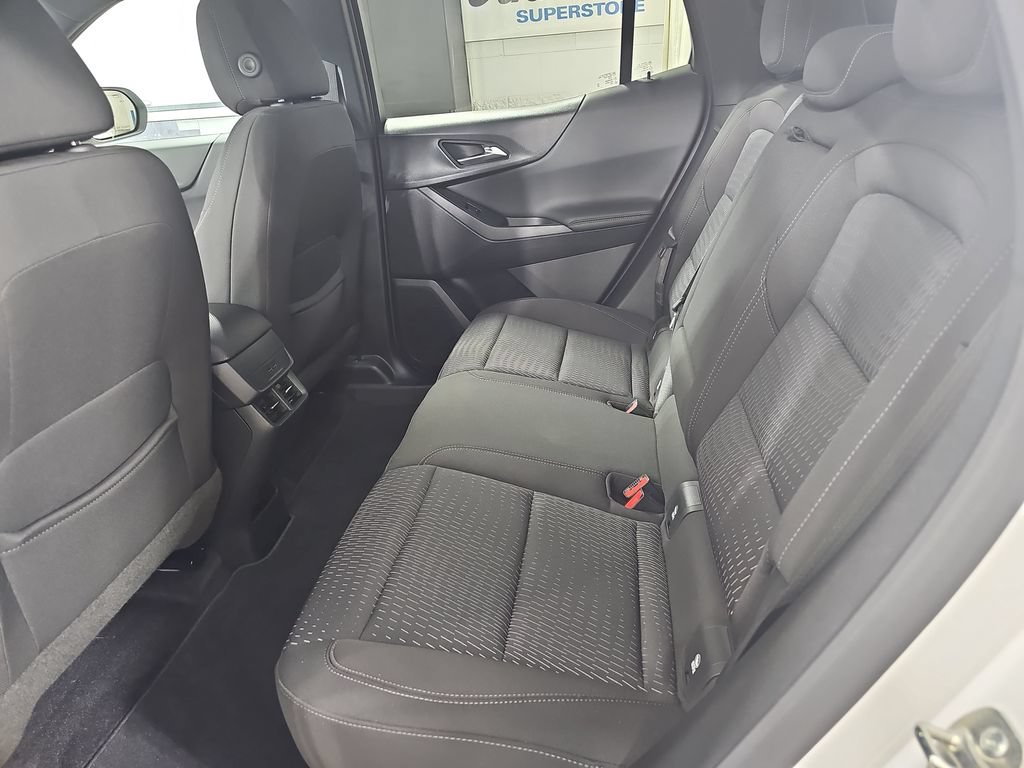 Certified 2025 Chevrolet Equinox LT AWD/4WD image 17