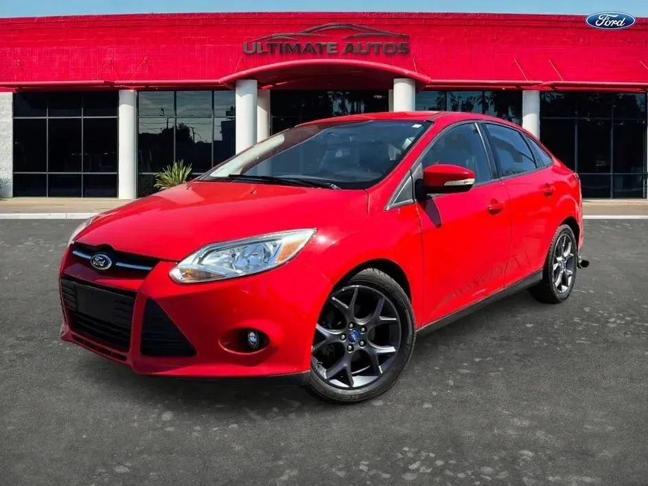 Used 2013 Ford Focus SE FWD image 2