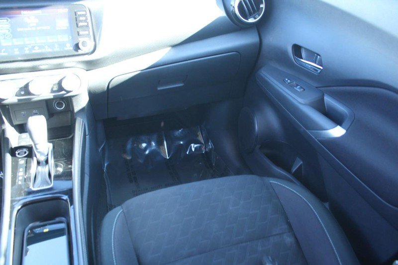 Used 2024 Nissan Kicks SV image 17