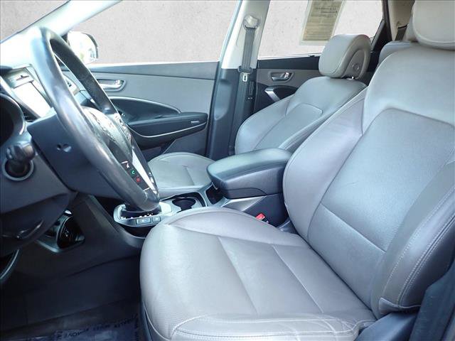 Used 2018 Hyundai Santa Fe AWD w/ Cargo Package image 12