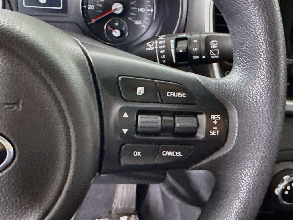 Used 2017 Kia Sorento AWD image 21