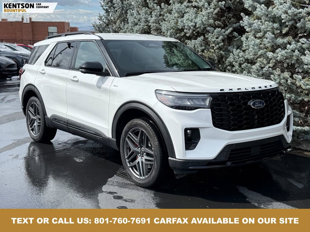 Used 2025 Ford Explorer ST-Line w/ ST-Line Street Pack image 12