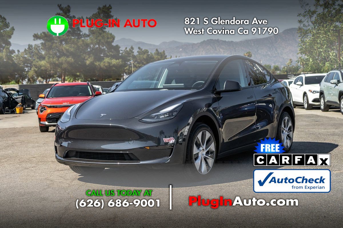 Used 2024 Tesla Model Y 2WD image 1