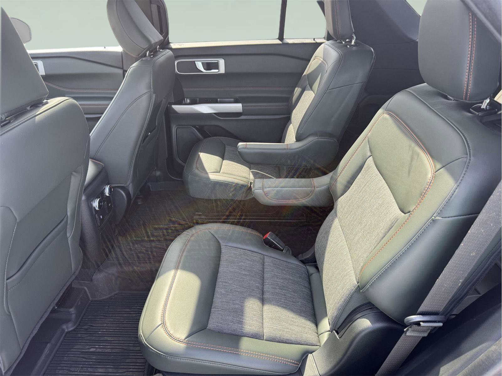 Used 2022 Ford Explorer Timberline image 14