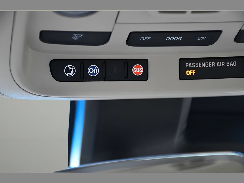 Used 2017 Cadillac XTS Luxury w/ Driver Awareness Package FWD image 37