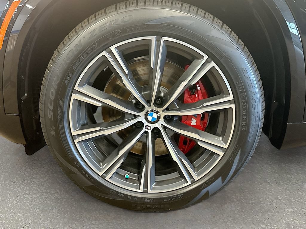 New 2026 BMW X5 xDrive40i w/ M Sport Package AWD/4WD image 33