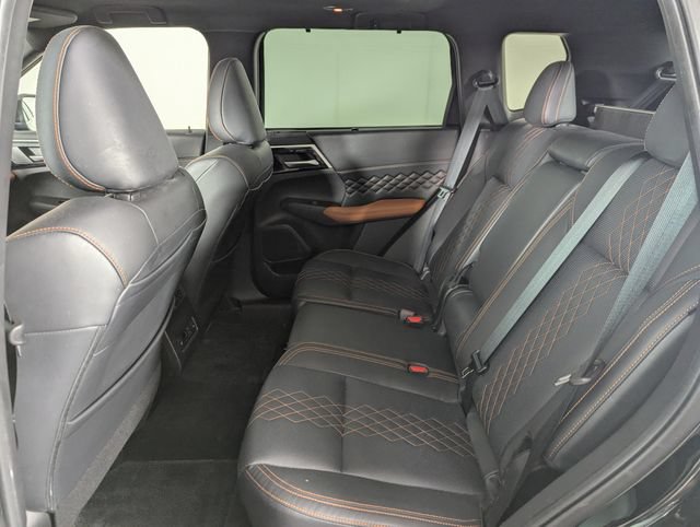 Used 2022 Mitsubishi Outlander SEL AWD/4WD image 16