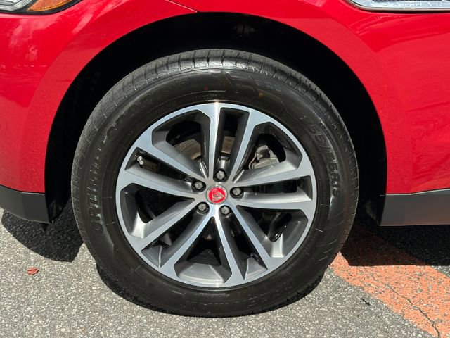 Used 2019 Jaguar F-PACE Premium image 11