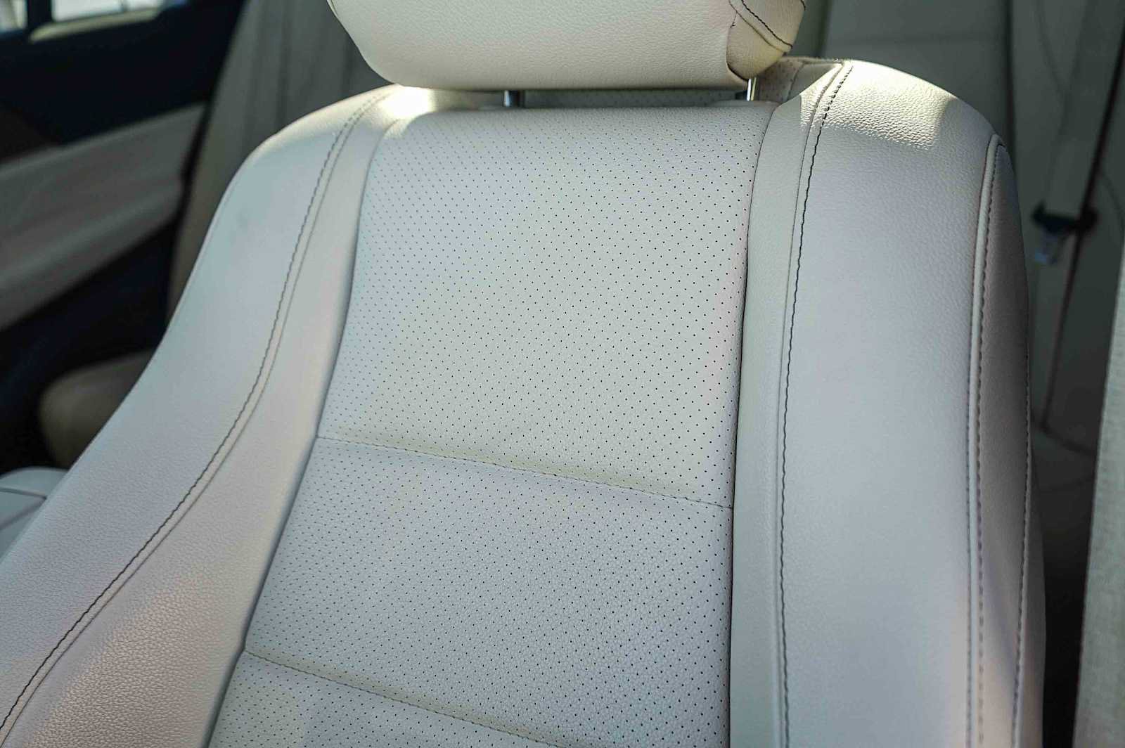 Used 2022 Mercedes-Benz GLE 350 4MATIC w/ Premium Package image 24