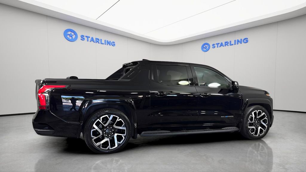 Certified 2024 Chevrolet Silverado EV RST image 12