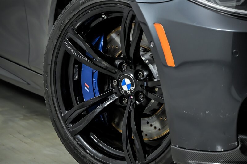 Used 2015 BMW M5 RWD image 4