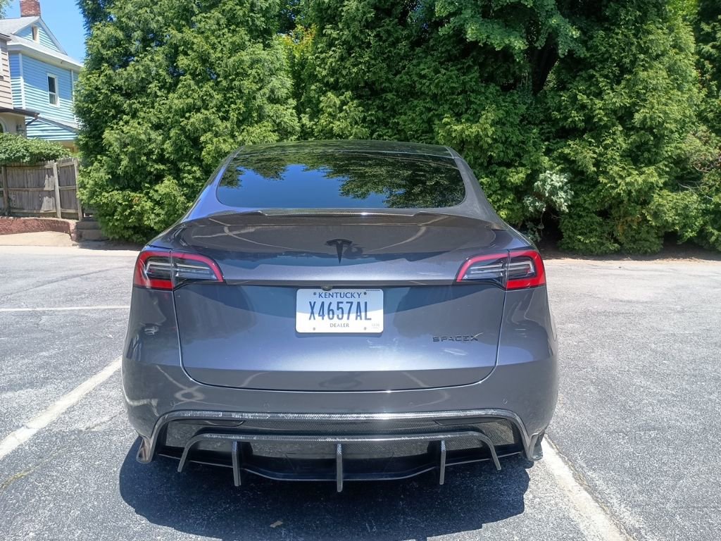 Used 2021 Tesla Model Y Long Range AWD/4WD image 5