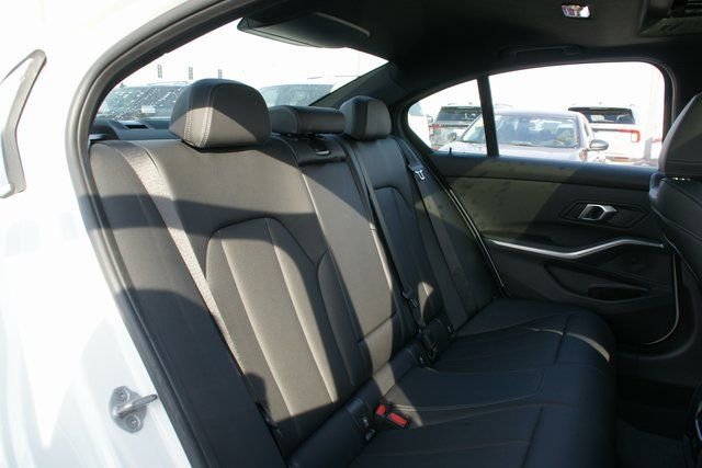Used 2025 BMW 330i xDrive Sedan image 33