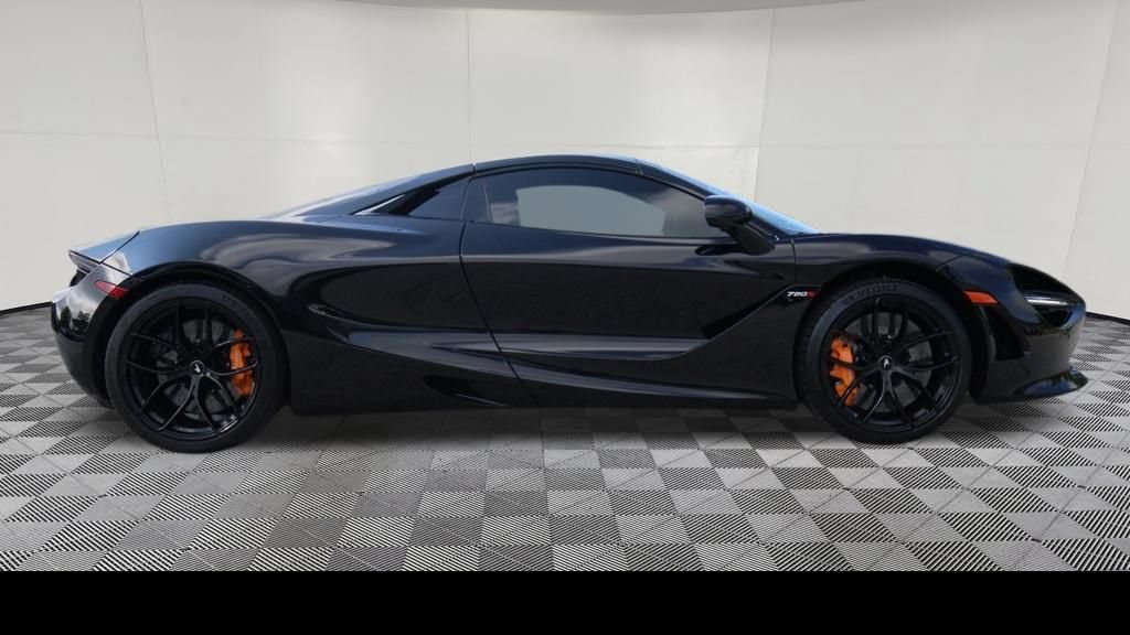Used 2021 McLaren 720S Luxury RWD image 5
