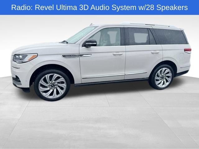 Certified 2024 Lincoln Navigator Reserve AWD/4WD image 8
