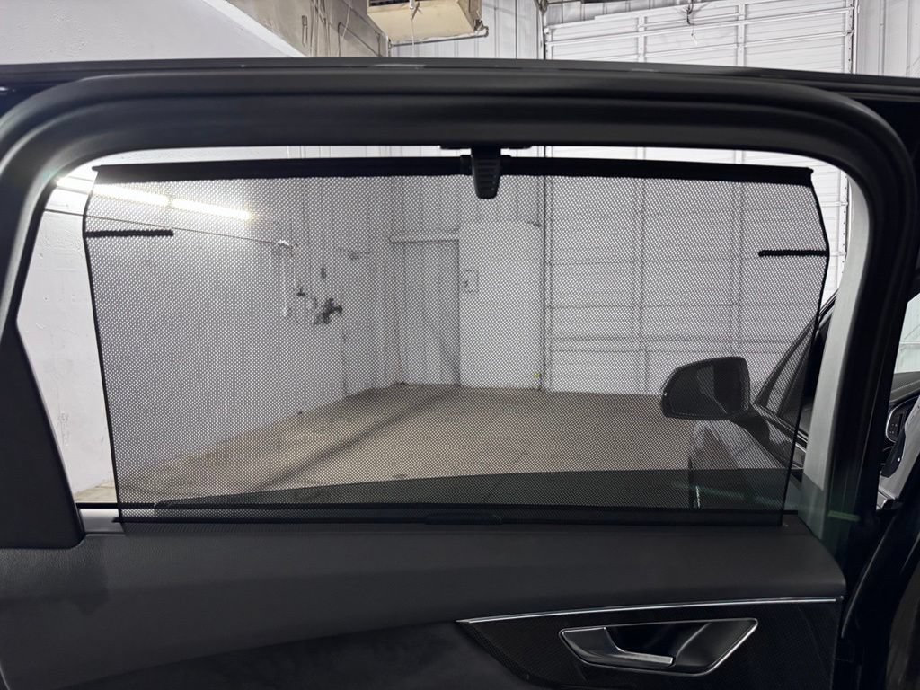 Used 2024 Audi SQ7 Premium Plus AWD/4WD image 44