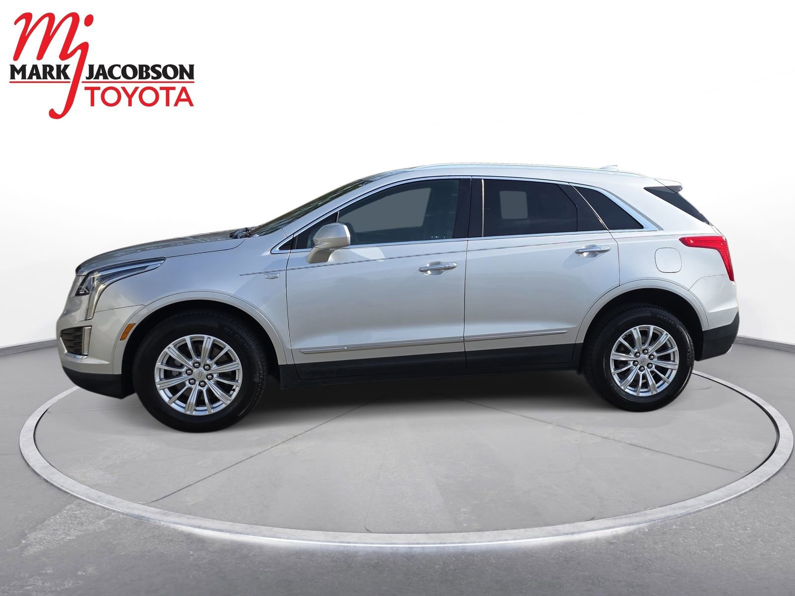 Used 2018 Cadillac XT5 FWD image 12