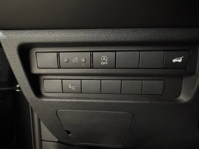 New 2026 Mitsubishi Outlander SEL Black Edition FWD image 10