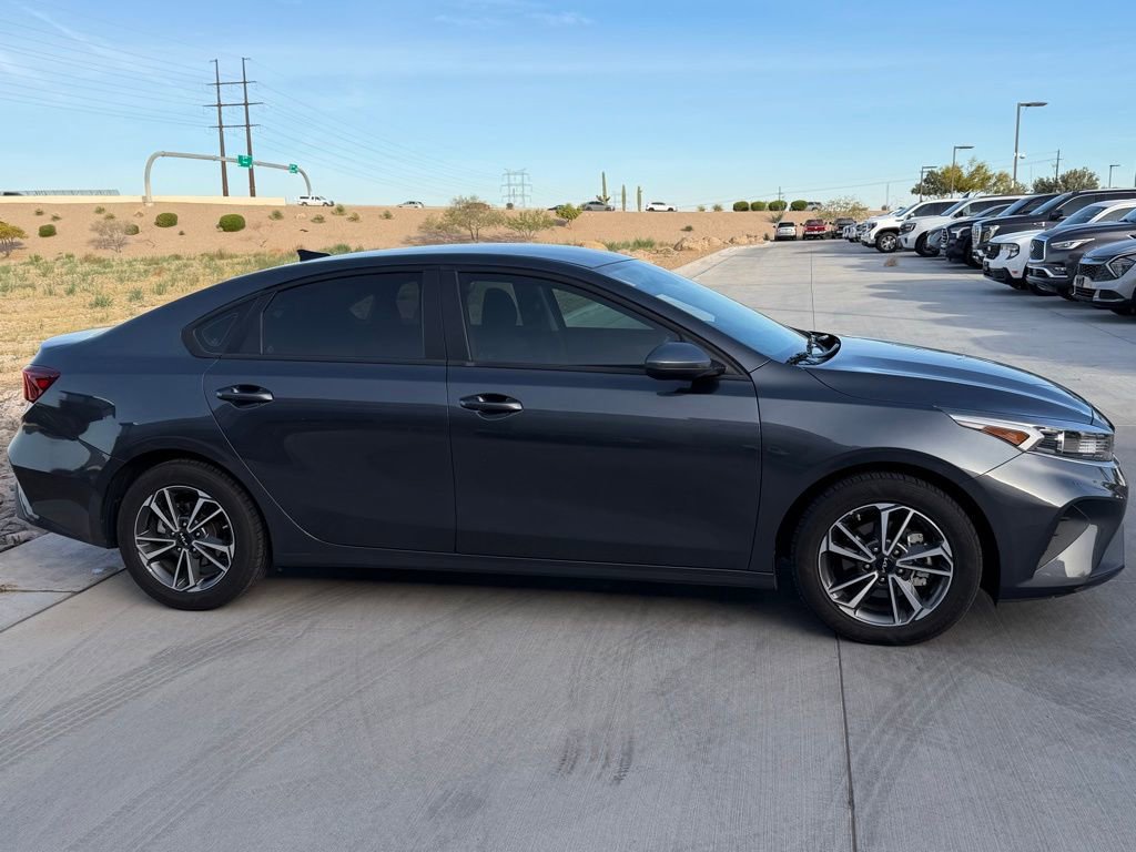 Used 2023 Kia Forte LXS image 5