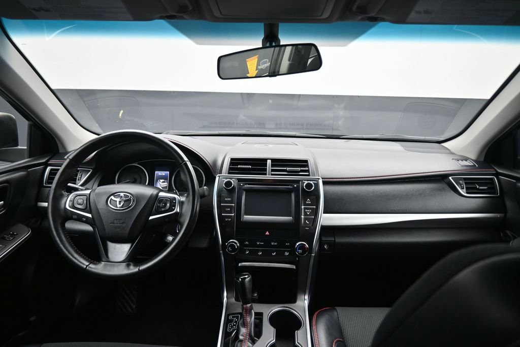 Used 2016 Toyota Camry SE w/ Protection Package (Q2) FWD image 37