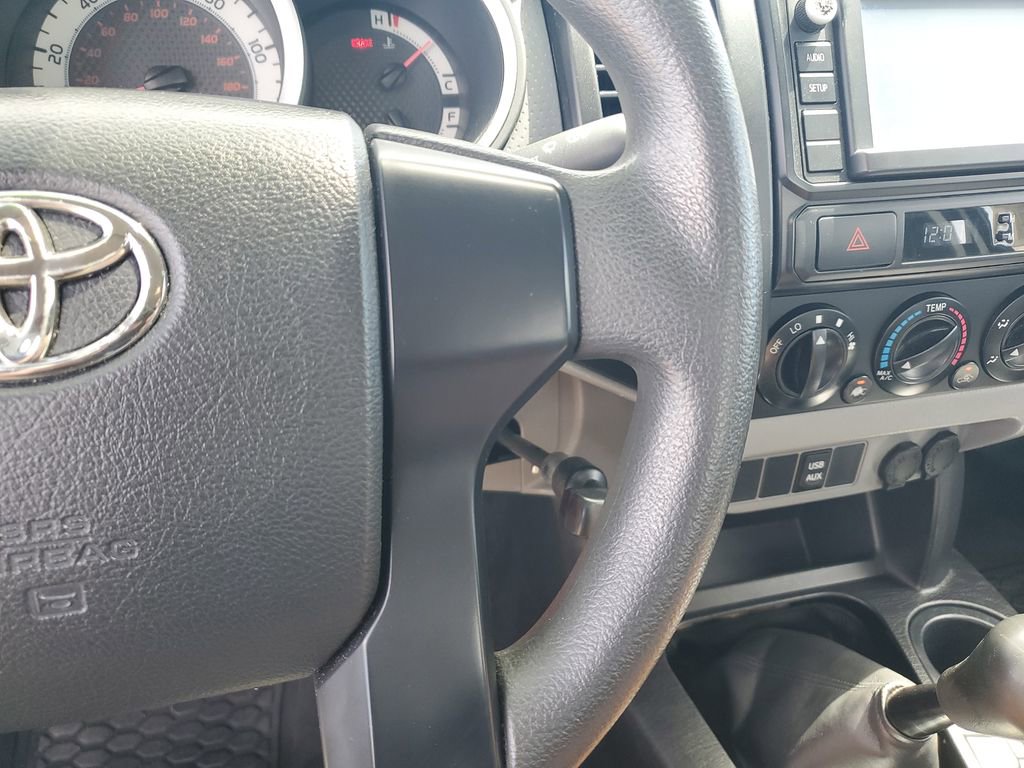 Used 2014 Toyota Tacoma 4x4 Regular Cab image 23