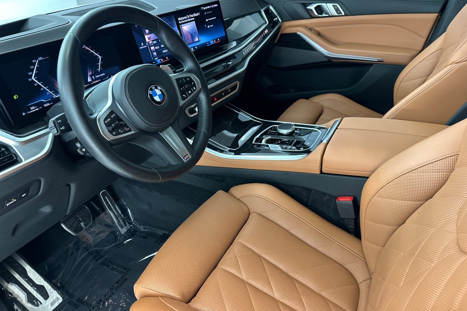 Certified 2024 BMW X5 sDrive40i w/ M Sport Package RWD image 4