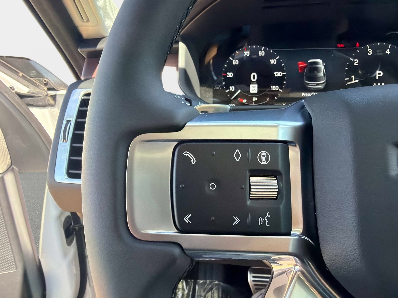 New 2026 Land Rover Discovery Dynamic SE AWD/4WD image 27