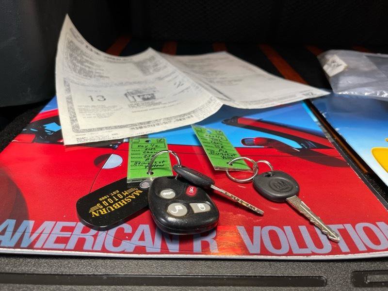 Used 2006 Chevrolet SSR w/ Preferred Equipment Group RWD image 46