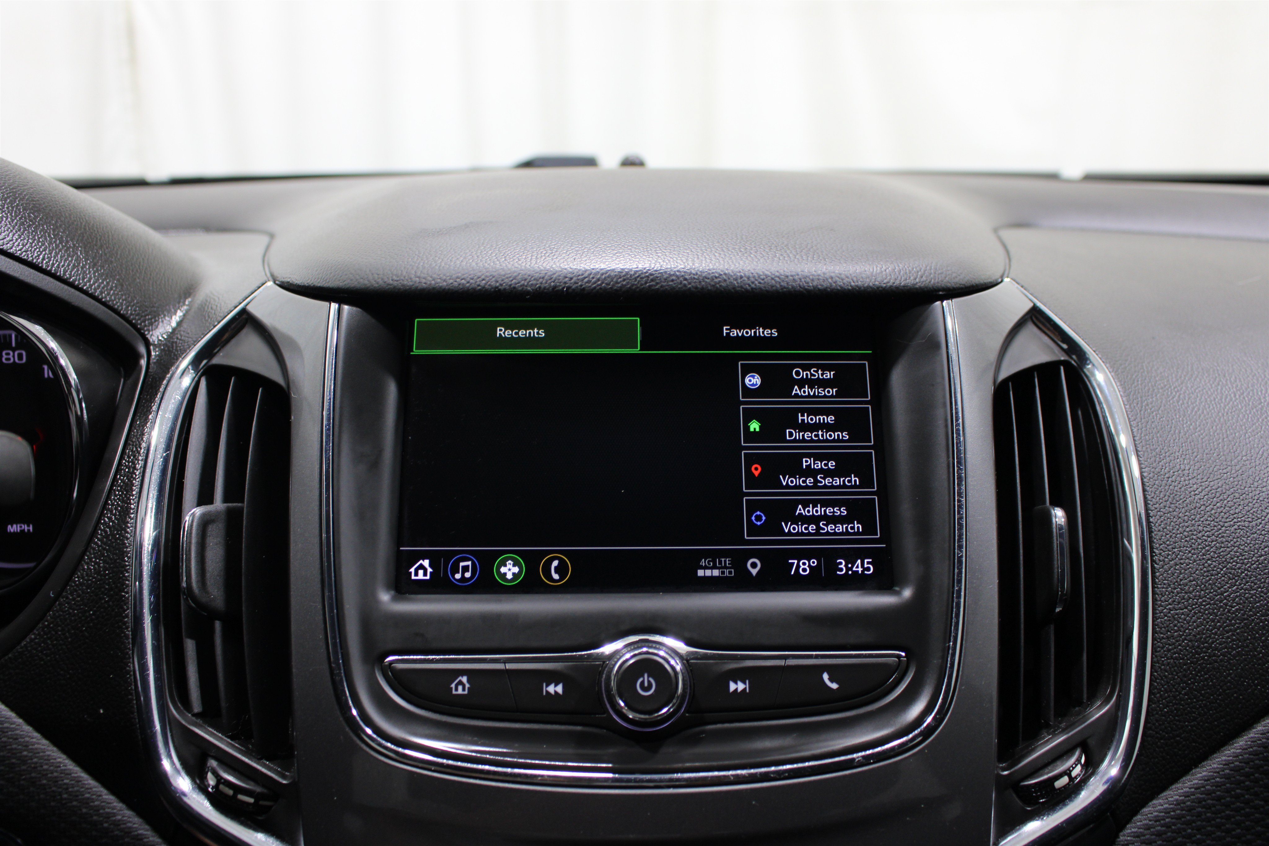 Used 2019 Chevrolet Cruze LT w/ Convenience Package FWD image 17